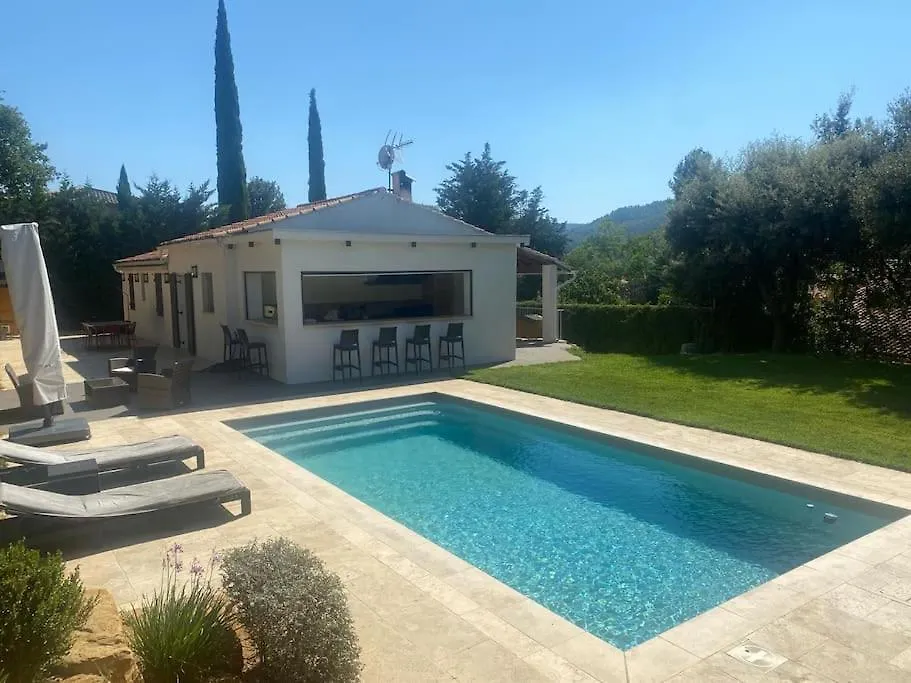 Magnifique Villa Le Sud Climatisee A 10 Mn Des Plages Avec Piscine Pour 6 Personnes Classee 4 Etoiles A Le Beausset